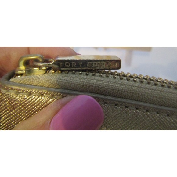 Tory Burch Robinson Wallet Gold Metallic Leather Continental Full Zip - Picture 4 of 7